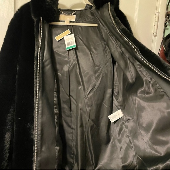 SOLD-Michael Kors faux fur coat - Picture 3 of 11